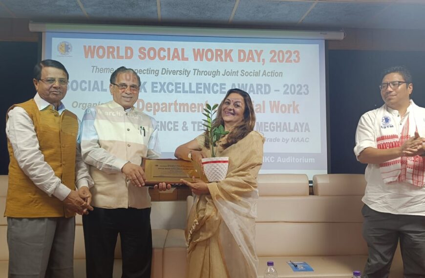 USTM presents ‘Social Work Excellence Award’ to Ruby Ahluwalia