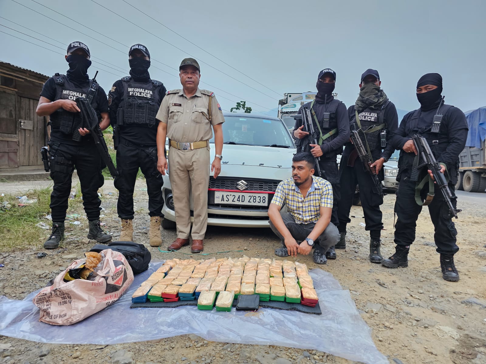 Police arrests Assam man with huge quantity of heroin from East Jaintia Hills District