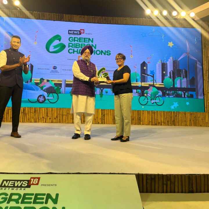 Union Minister Hardeep Singh Puri presents Green Ribbon Champions award to Govt of Meghalaya