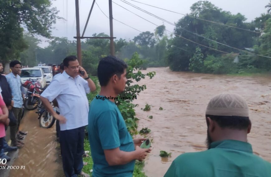 Flash flood hits Chibinang region: Mondal visits affected villages