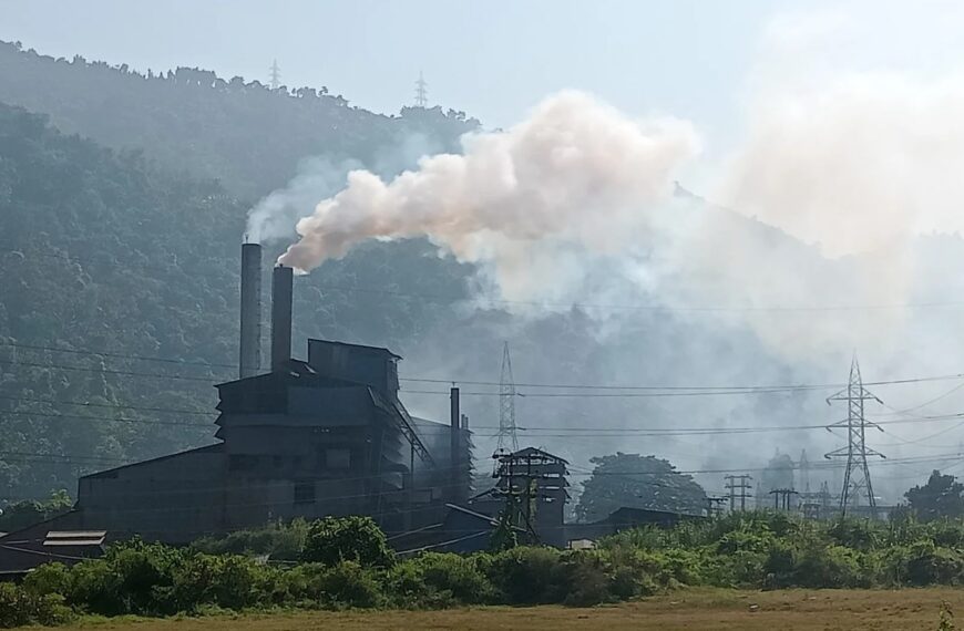 Meghalaya CM Conrad Sangma Calls for Joint Effort with Assam to Tackle Air Pollution